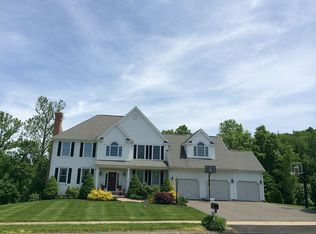 18 Ramblewood Dr, Rocky Hill, CT 06067