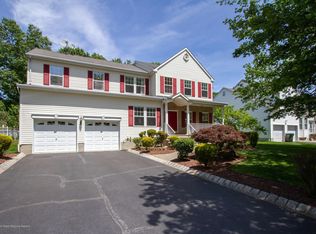 32 Falson Ln, Morganville, NJ 07751