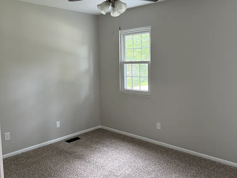 1293 Deblin Dr — Photo 17