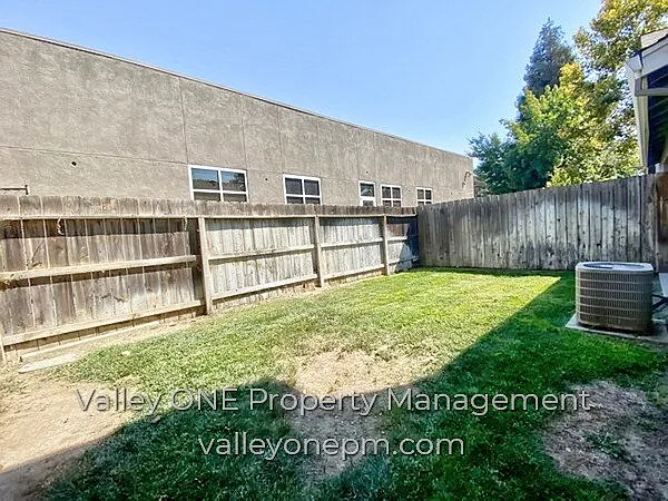 1180 E Monte Vista Ave — Photo 37
