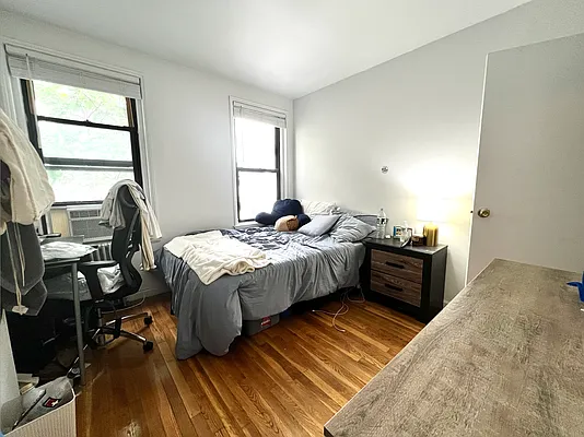 Rented by City Connections Realty | media 10