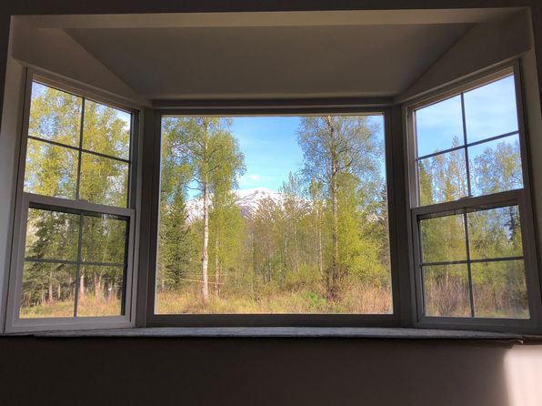 9329 N Little Otter Dr, Palmer, AK 99645