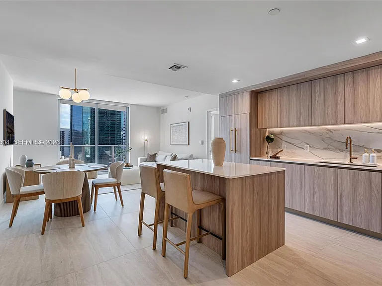 77 SE 5th St #3001 — Photo 2