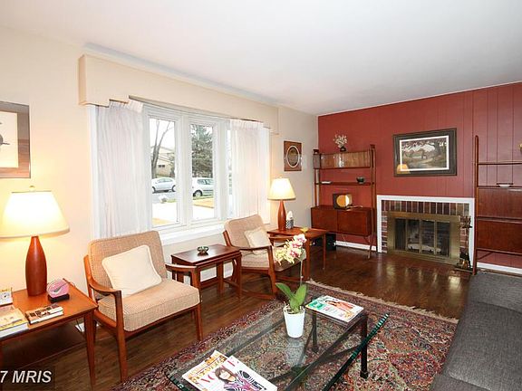 2nd image of 5110 Pommeroy Dr