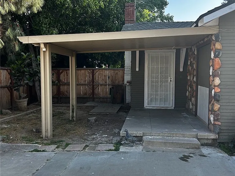 3307 Spruce St — Photo 10
