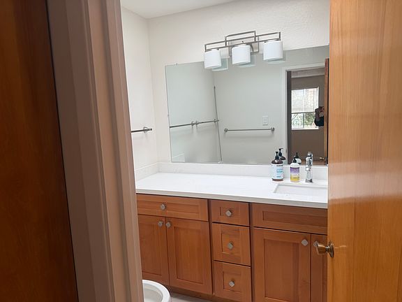 3rd image of 29 Ravilla Ct