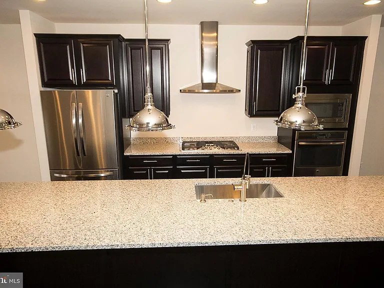 2912 Middleham Ct — Photo 4