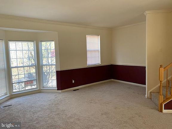 3rd image of 1297 Corbett Pl