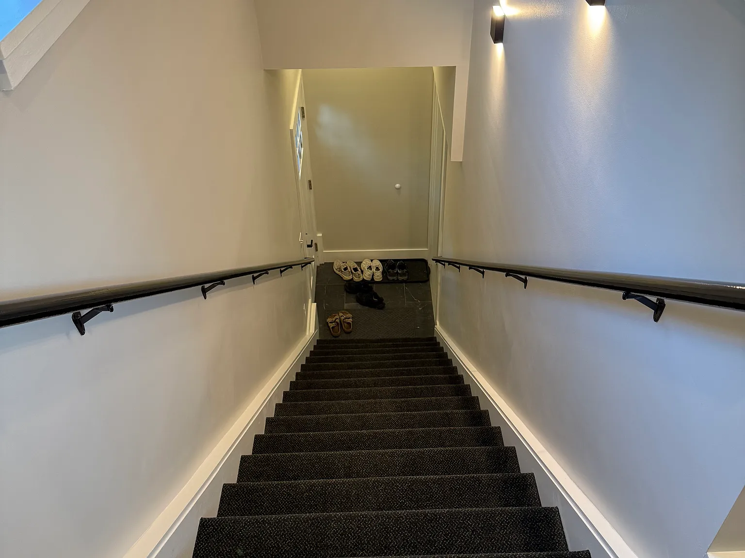 63 Sunderland Woods Rd — Photo 4