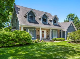 904 Santa Rosa Ave, Wheaton, IL 60187