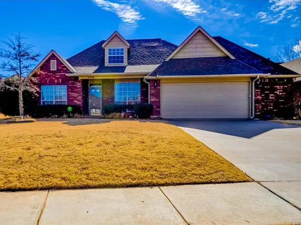 2029 W Woodbury St N, Broken Arrow, OK 74012