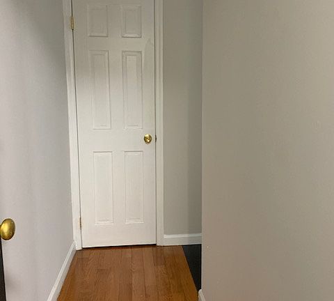 5th image of 242 W 16th St APT 5R