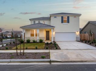 2467 NW Cedar Grove Ct, Hanford, CA 93230