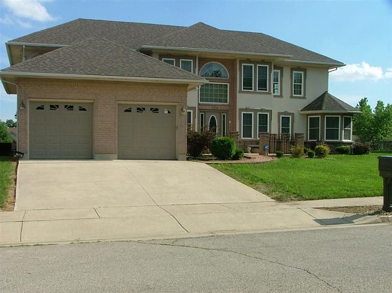 1st image of 704 Broad Oak Dr