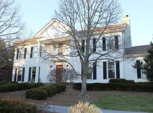 15333 Shelbyville Rd, Louisville, KY 40245