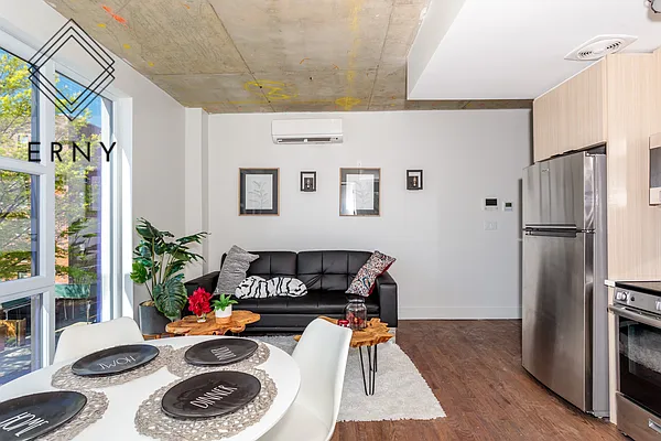 Rented by Pinn Realty | media 26