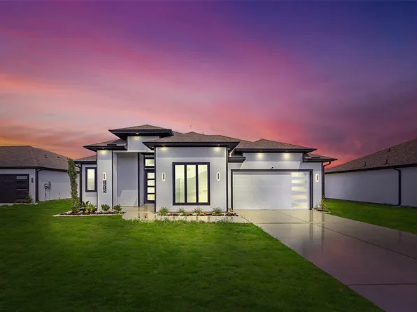 1515 Waco St, Dayton, TX 77535