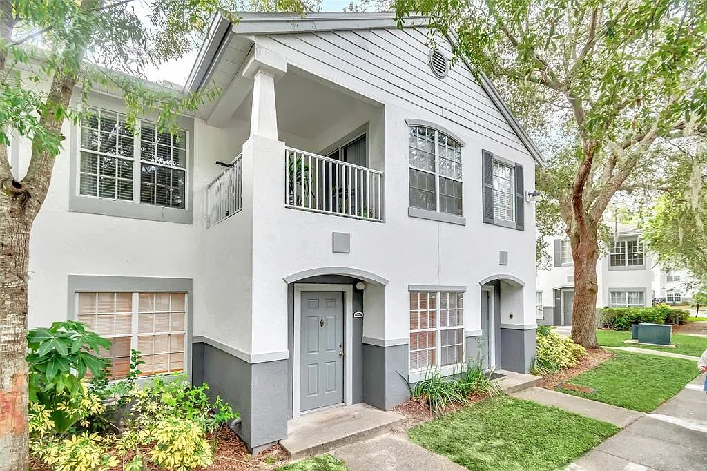 2 bed, 2.0 bath, 996 sqft, $1,600 — Photo 1
