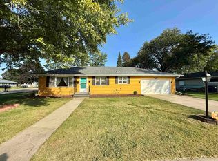 1228 Hoover St, Janesville, WI 53545