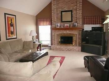 3rd image of 3511 Othello Dr
