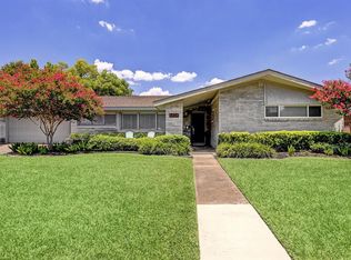 5434 Valkeith Dr, Houston, TX 77096