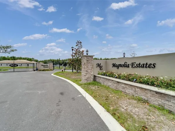233 Magnolia Acres Ct #55060, Lutz, FL 33548
