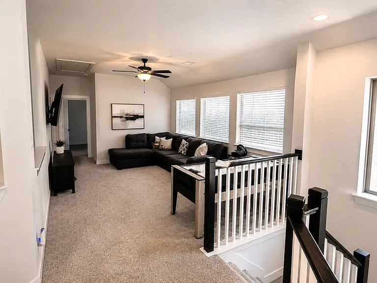 937 Newport Creek Dr — Photo 19