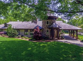 3915 Pomfret Ln, Charlotte, NC 28211