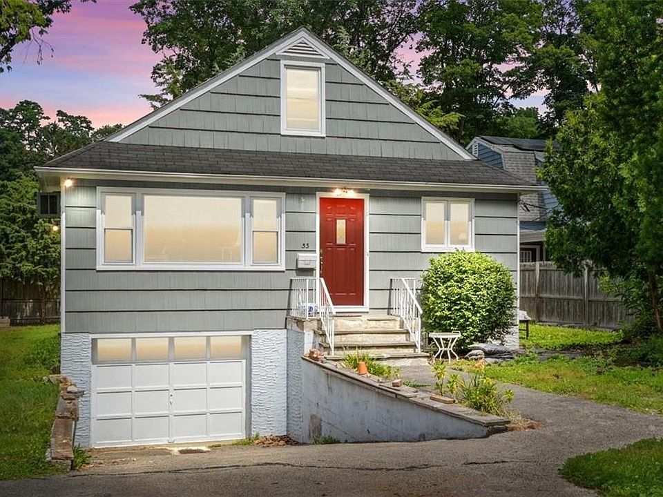 1st image of 33 Van Wyck Street