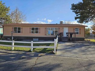 2993 Red Willow Dr, Grand Junction, CO 81504