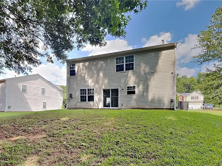 4557 Darrowby Dr — Photo 17