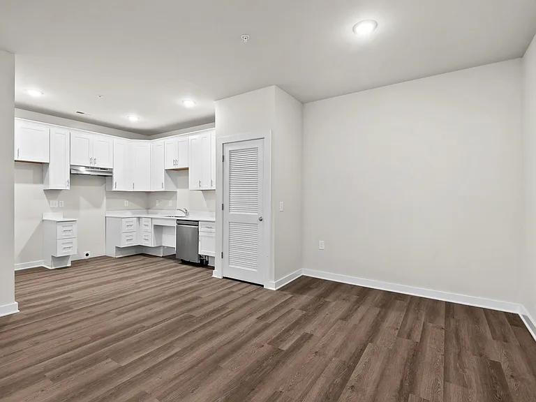 223 S 11th St #106 — Photo 25