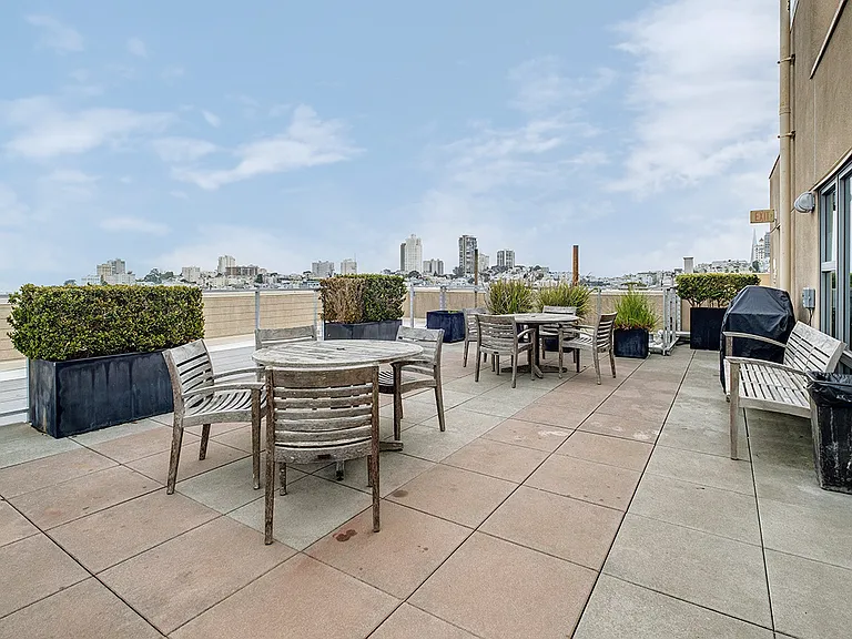 1840 Washington St #202 — Photo 26