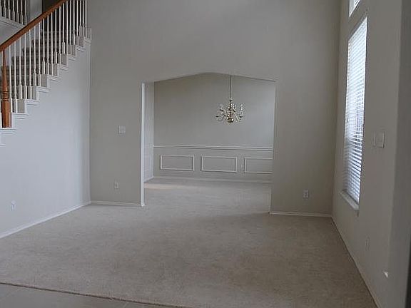 4th image of 3821 Menard Dr