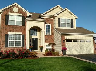 2372 Shenandoah Dr, Aurora, IL 60503