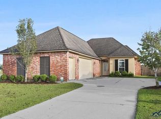 114 Dicharry Ct, Thibodaux, LA 70301
