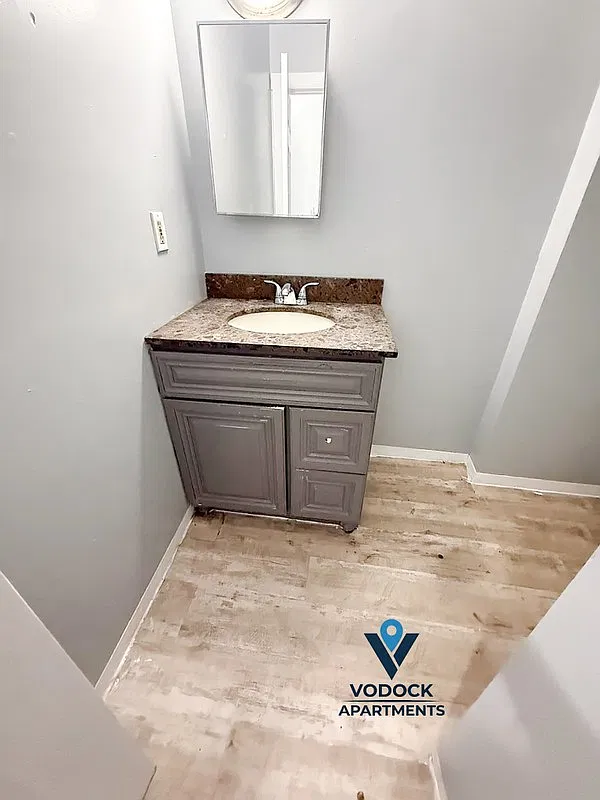 641 Park #B2 — Photo 4