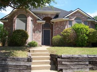 1825 Ambrose Dr, Rowlett, TX 75089