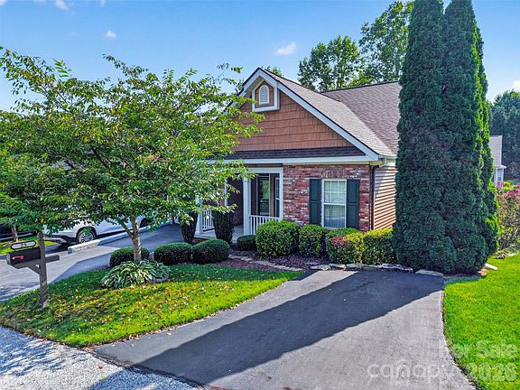 3rd image of 25 Old Pasture Way