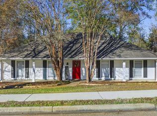 1022 N Azalea Dr, Madison, MS 39110