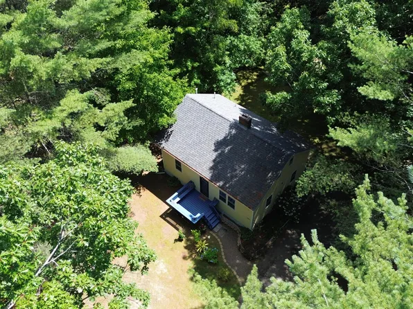 252 Rooks Road, Holden, ME 04429
