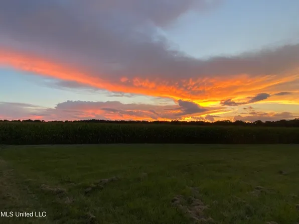 108 Barron Dr, Harrisville, MS 39082