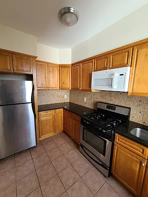 Rented by Bouklis Group | media 1