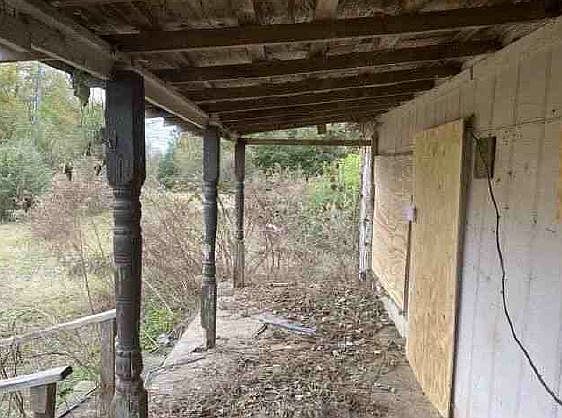 4th image of this home