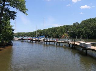 97 Villa Ridge Dr, Hartfield, VA 23071