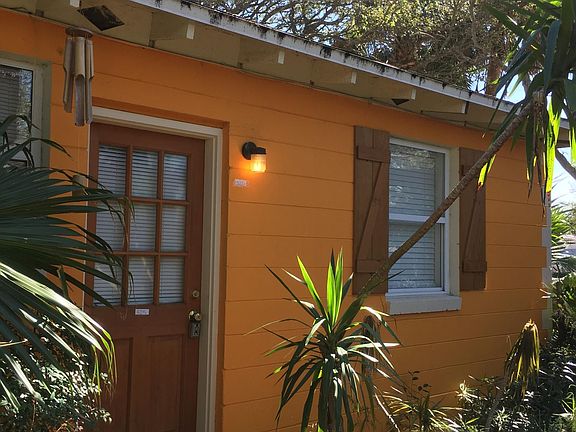 4th image of 525 2nd Ave S