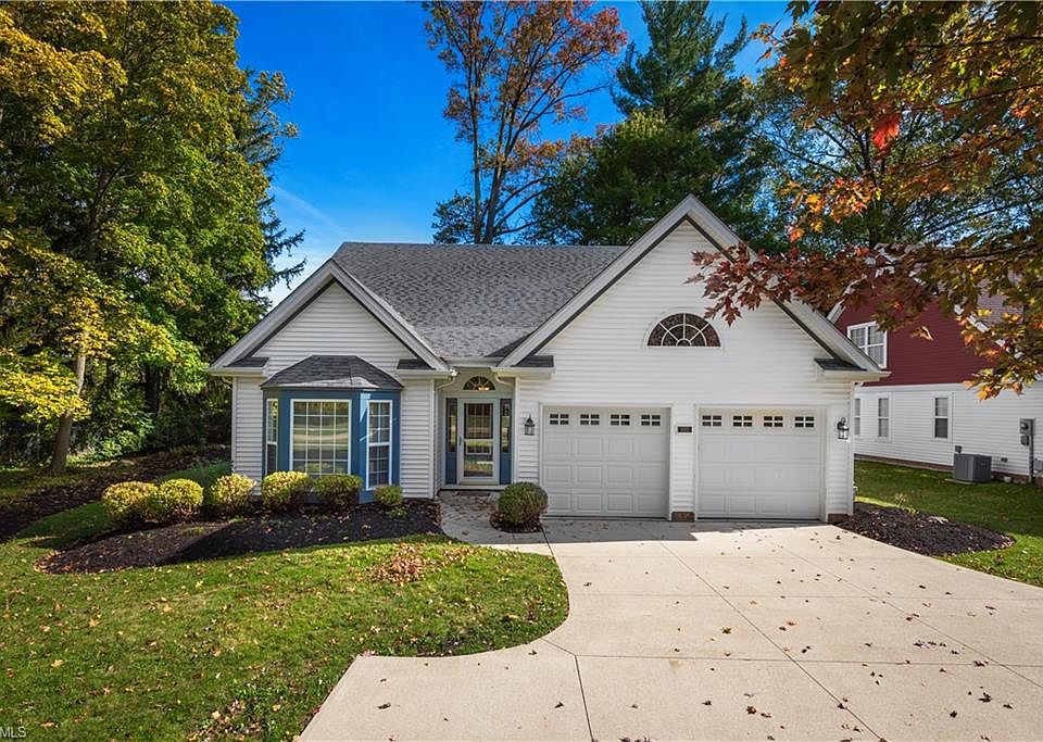 1st image of 8283 Falls Glen Ln