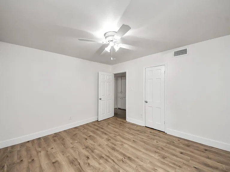 4011 Ebbtide Dr — Photo 19