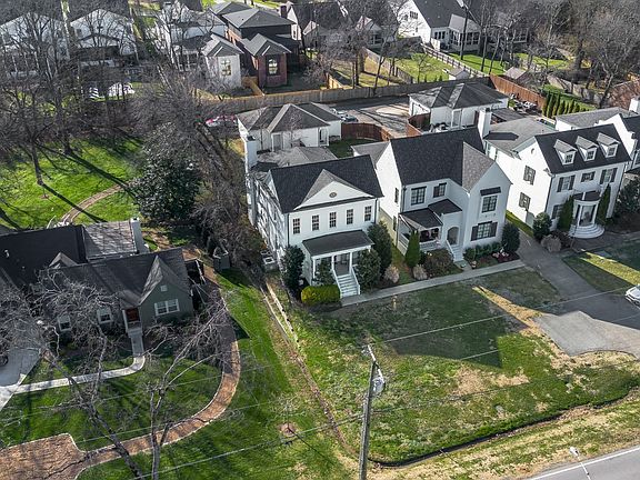 4th image of 1915A Overhill Dr