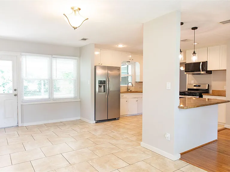 3314 Rochdale St — Photo 7